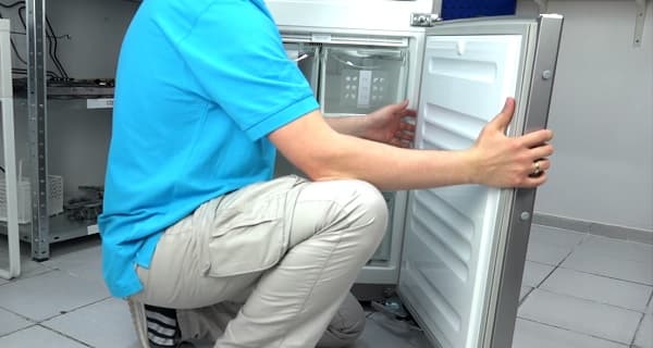Ремонт холодильников на дому в Дзержинском